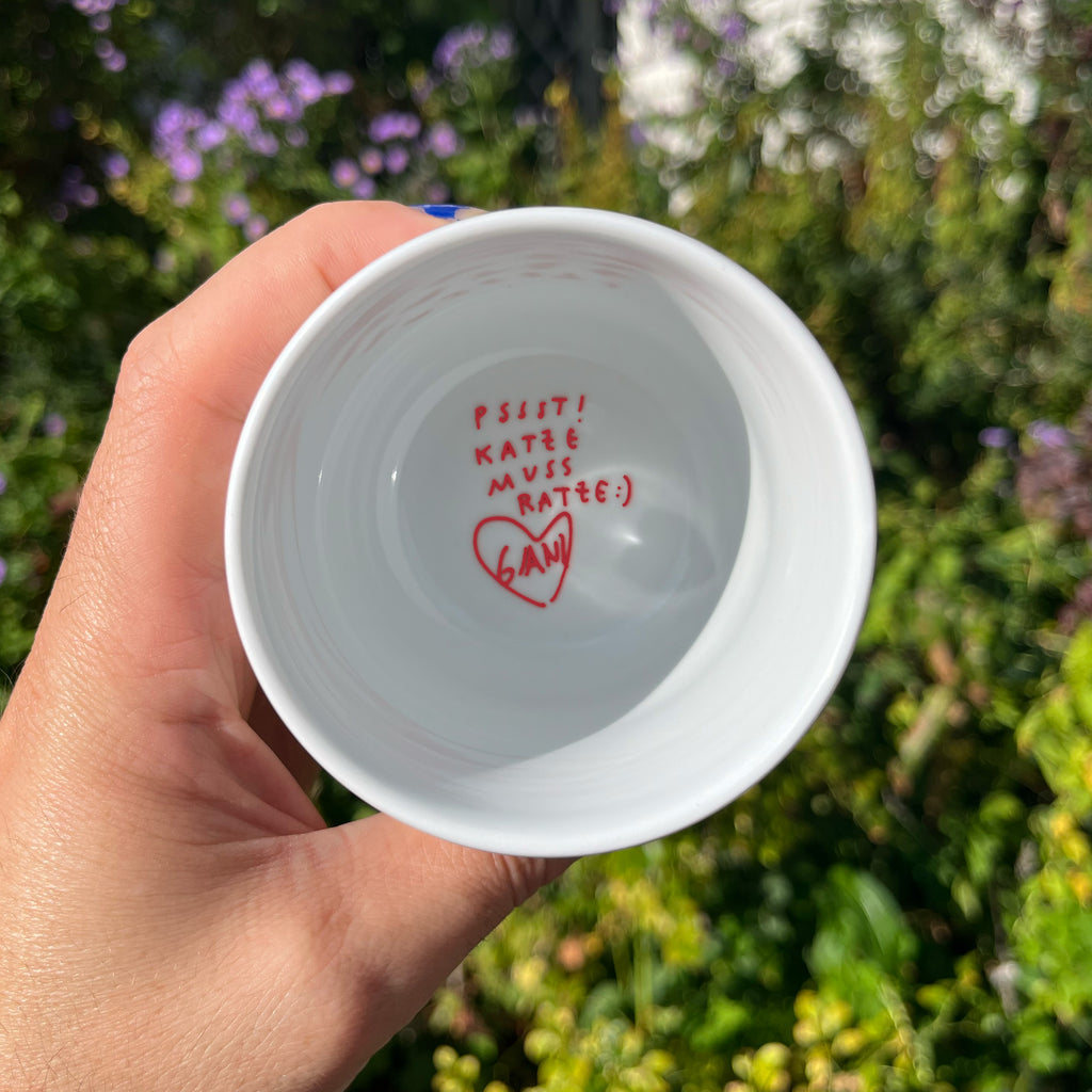 Schnurrzmiezegal Tasse von Gianluca Scigliano