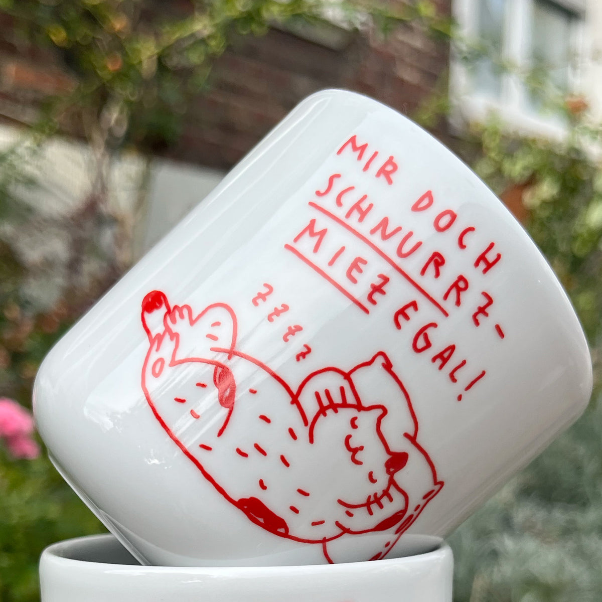 Schnurrzmiezegal Tasse von Gianluca Scigliano
