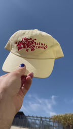 Biene Chaya Cap von Gianluca Scigliano